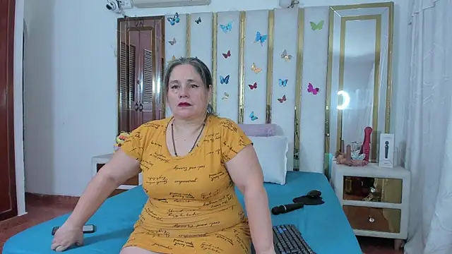 AnyelaGitanaMature online show from 11/18/25, 01:55