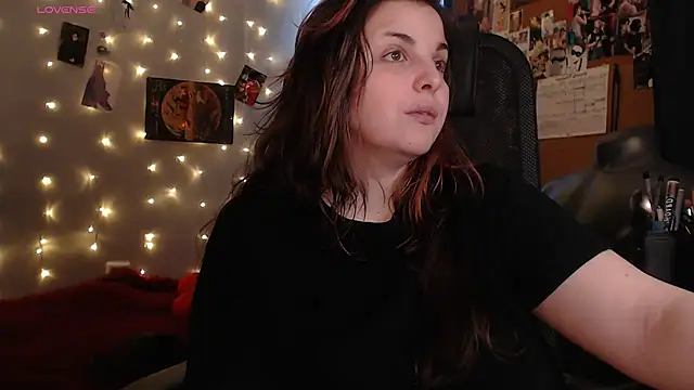 Snapshot of Saya_sweet chatting on 10/10/25, 06:34 Saya sweet online show from 10/10/25, 06:34