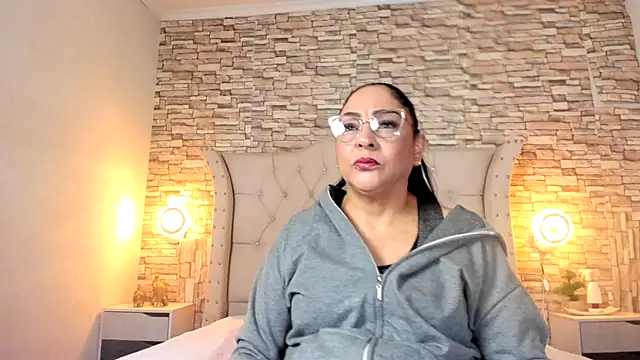 Gina Myers online show from 09/30/25, 12:43