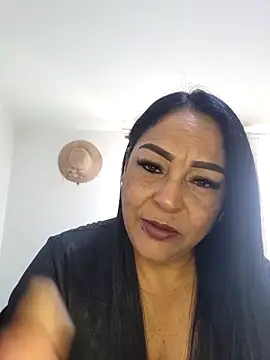 Gina Myers online show from 11/16/25, 02:55