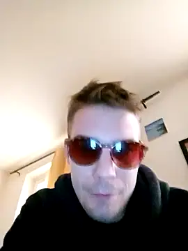 KidoXVII online show from 02/09/25, 02:07