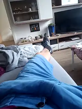 KidoXVII online show from 09/30/25, 04:01