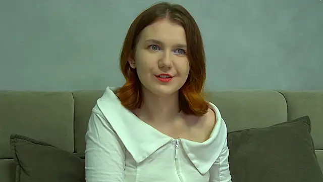 LessySmith online show from 04/18/26, 04:55