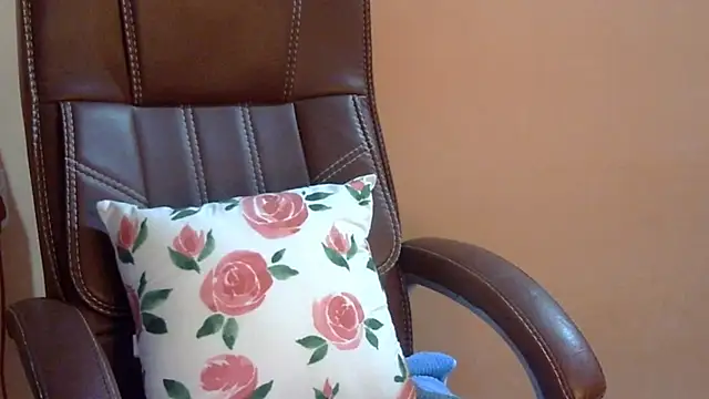 Hotty Bitch online show from 02/14/26, 05:43