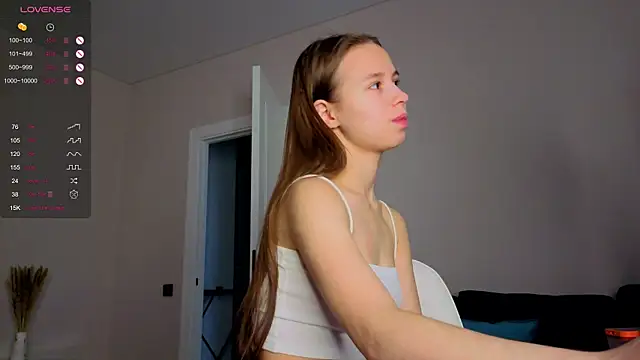 Snapshot of Dream_emma chatting on 09/28/25, 05:02 Dream emma online show from 09/28/25, 05:02