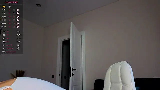 Snapshot of Dream_emma chatting on 11/28/25, 01:30 Dream emma online show from 11/28/25, 01:30