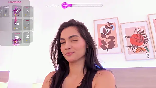 Snapshot of kareena_basu chatting on 11/06/25, 07:15 kareena basu online show from 11/06/25, 07:15