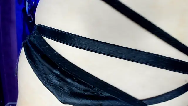 Alexa Slave online show from 02/03/25, 07:21