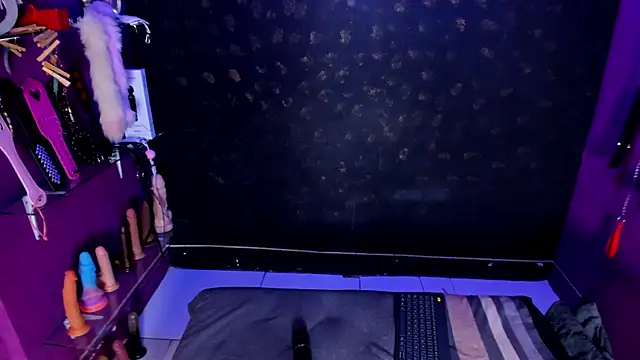 Alexa Slave online show from 09/13/25, 07:13