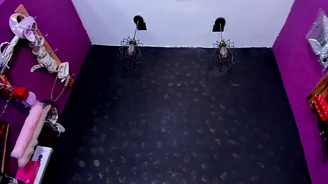 Alexa Slave online show from 09/30/25, 02:33