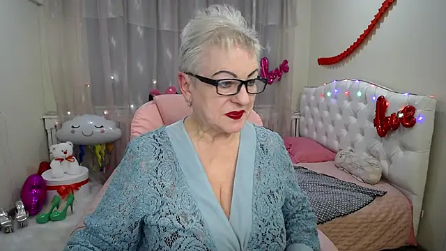 KayleSmoll online show from 02/19/25, 10:20