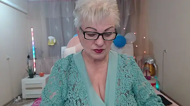 KayleSmoll online show from 10/07/25, 06:38