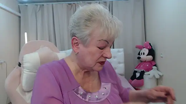 KayleSmoll online show from 03/31/26, 06:52