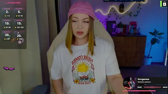 -LinaLove- online show from 06/14/26, 08:22