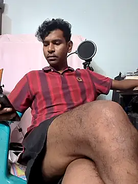 Snapshot of richardjames95 chatting on 09/29/25, 06:57 richardjames95 online show from 09/29/25, 06:57