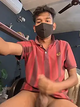 Snapshot of richardjames95 chatting on 11/28/25, 07:16 richardjames95 online show from 11/28/25, 07:16