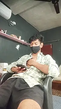 Snapshot of richardjames95 chatting on 01/15/26, 07:17 richardjames95 online show from 01/15/26, 07:17