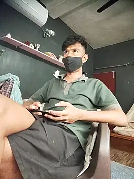 Snapshot of richardjames95 chatting on 02/04/26, 10:32 richardjames95 online show from 02/04/26, 10:32