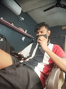 Snapshot of richardjames95 chatting on 02/20/26, 01:33 richardjames95 online show from 02/20/26, 01:33