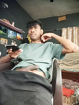 Snapshot of richardjames95 chatting on 03/02/26, 07:43 richardjames95 online show from 03/02/26, 07:43