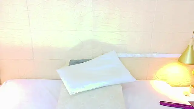 Shamiraa moore online show from 01/14/26, 08:25