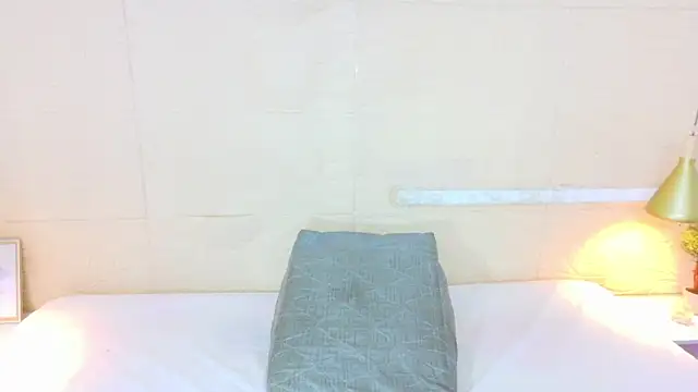 Shamiraa moore online show from 04/11/26, 06:01