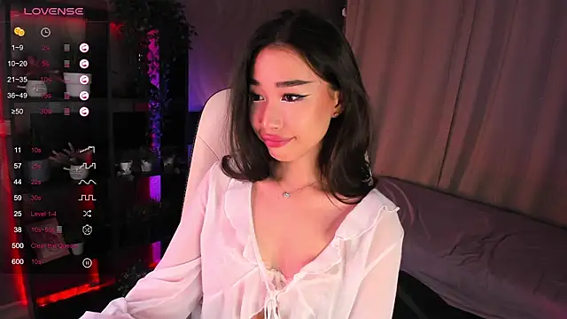 Snapshot of sensualily chatting on 11/07/25, 03:34 sensualily online show from 11/07/25, 03:34