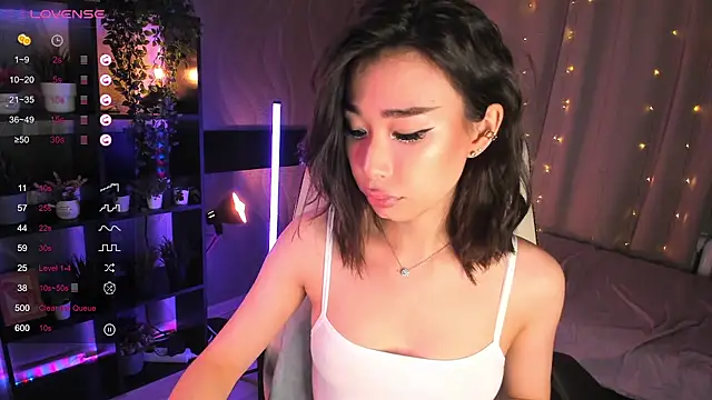 Snapshot of sensualily chatting on 11/27/25, 03:47 sensualily online show from 11/27/25, 03:47