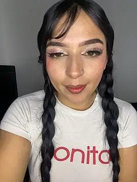 Snapshot of Loren_sexx6 chatting on 02/26/26, 04:39 Loren sexx6 online show from 02/26/26, 04:39