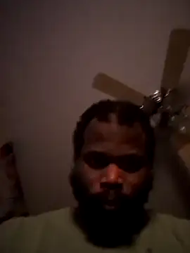 Snapshot of goodboybaddaddy chatting on 12/24/24, 03:05 goodboybaddaddy online show from 12/24/24, 03:05