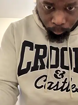 Snapshot of goodboybaddaddy chatting on 02/13/25, 11:06 goodboybaddaddy online show from 02/13/25, 11:06