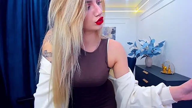 SelenaeMoore online show from 09/18/25, 03:52