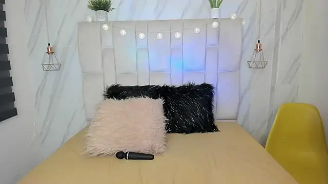 Esteff  o2 online show from 02/25/25, 07:36