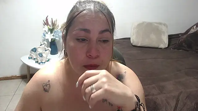 Snapshot of Anny88_ chatting on 11/29/25, 11:41 Anny88 online show from 11/29/25, 11:41