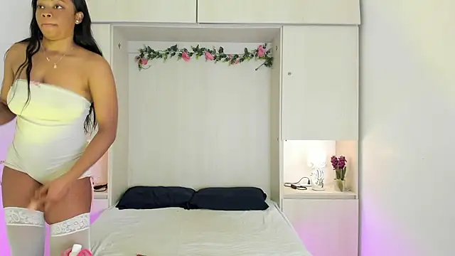 KendallRosse1 online show from 01/10/26, 12:18