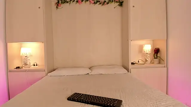 KendallRosse1 online show from 05/24/26, 12:32