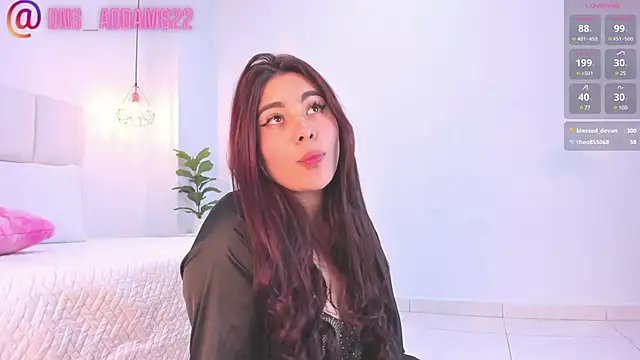 Danna adams01 online show from 01/04/25, 12:27