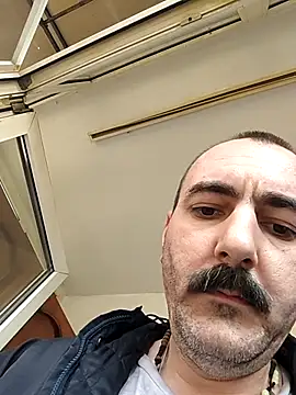 Maryo0001 online show from 11/21/25, 11:31