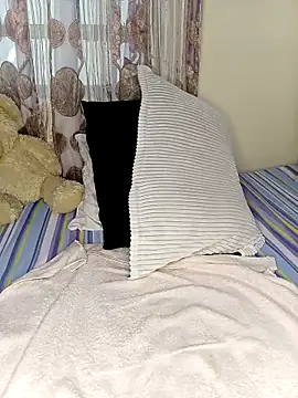 Cherriikenzie online show from 02/25/25, 08:03