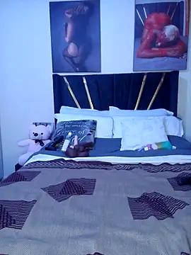 Cherriikenzie online show from 10/13/25, 08:09