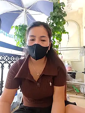 lyna bl online show from 10/09/25, 02:20