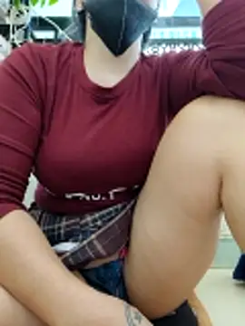 lyna bl online show from 12/23/25, 03:37