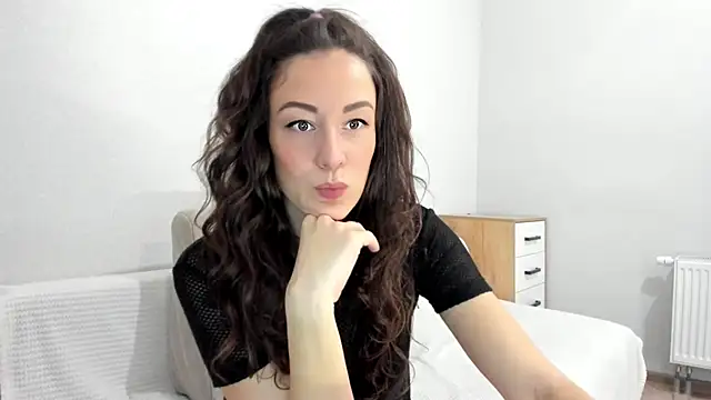 Snapshot of Karina_sunny chatting on 12/24/24, 05:02 Karina sunny online show from 12/24/24, 05:02