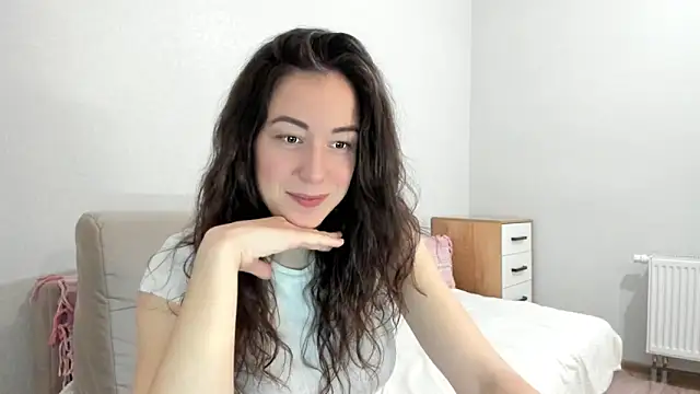 Snapshot of Karina_sunny chatting on 03/22/25, 08:37 Karina sunny online show from 03/22/25, 08:37