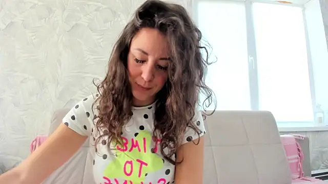 Snapshot of Karina_sunny chatting on 09/12/25, 09:20 Karina sunny online show from 09/12/25, 09:20