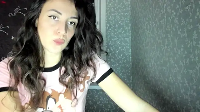 Snapshot of Karina_sunny chatting on 11/30/25, 10:03 Karina sunny online show from 11/30/25, 10:03