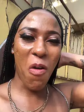 Snapshot of Kylie_Hairy_Bbc chatting on 02/01/25, 05:49 Kylie Hairy Bbc online show from 02/01/25, 05:49