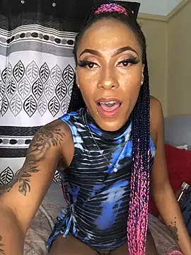 Snapshot of Kylie_Hairy_Bbc chatting on 02/19/25, 10:34 Kylie Hairy Bbc online show from 02/19/25, 10:34