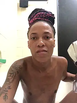 Snapshot of Kylie_Hairy_Bbc chatting on 03/06/25, 08:16 Kylie Hairy Bbc online show from 03/06/25, 08:16