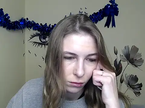 Snapshot of StrangerGi chatting on 01/04/25, 01:10 StrangerGi online show from 01/04/25, 01:10